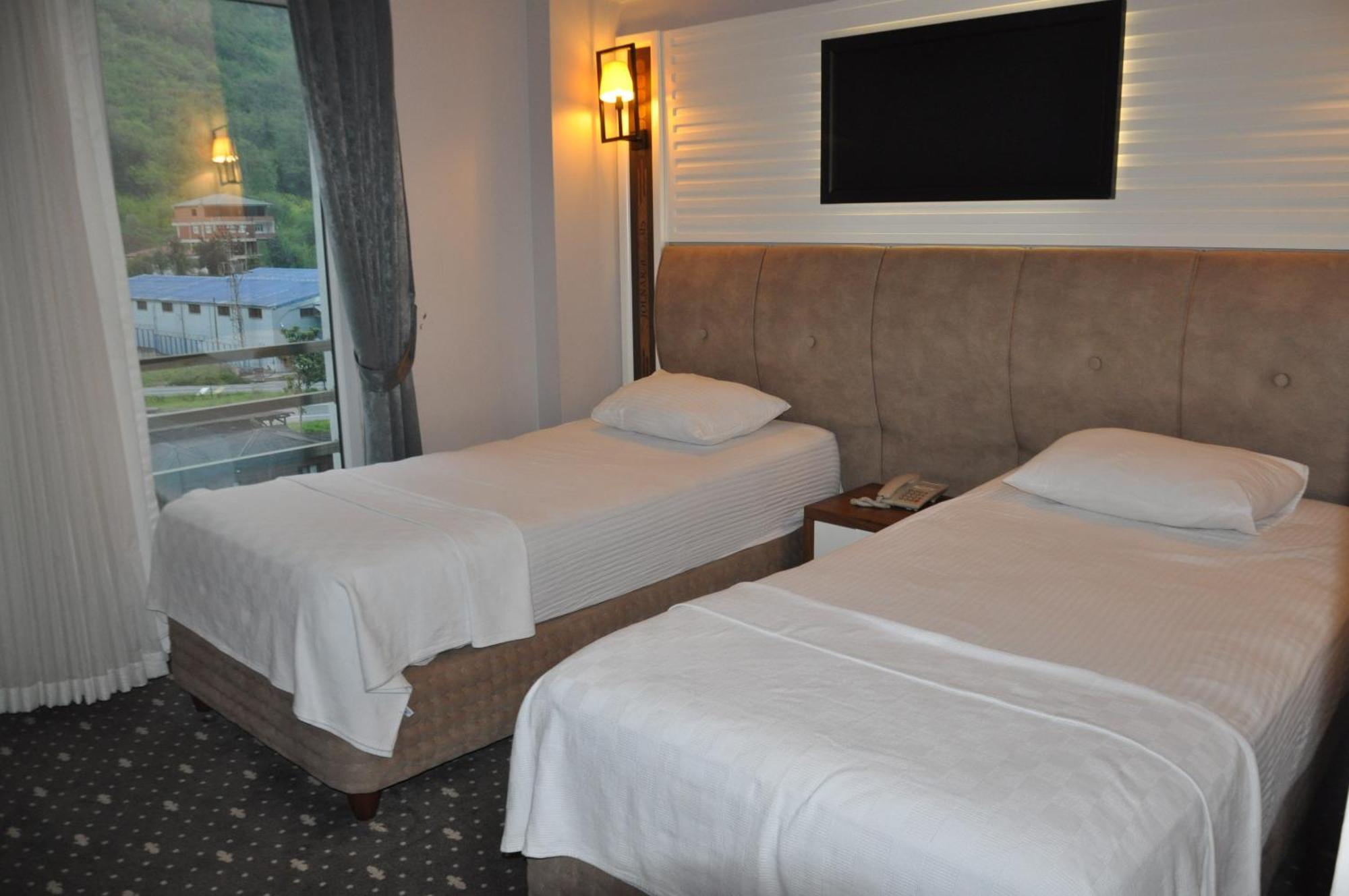 Jolnar Garden Hotel Macka Bagian luar foto