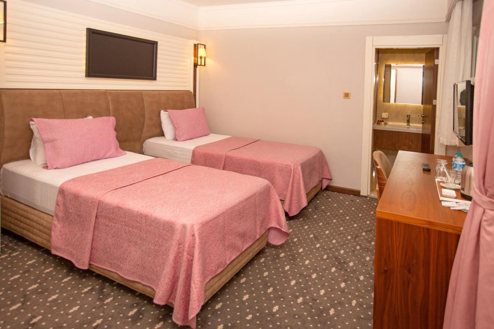 Jolnar Garden Hotel Macka Bagian luar foto